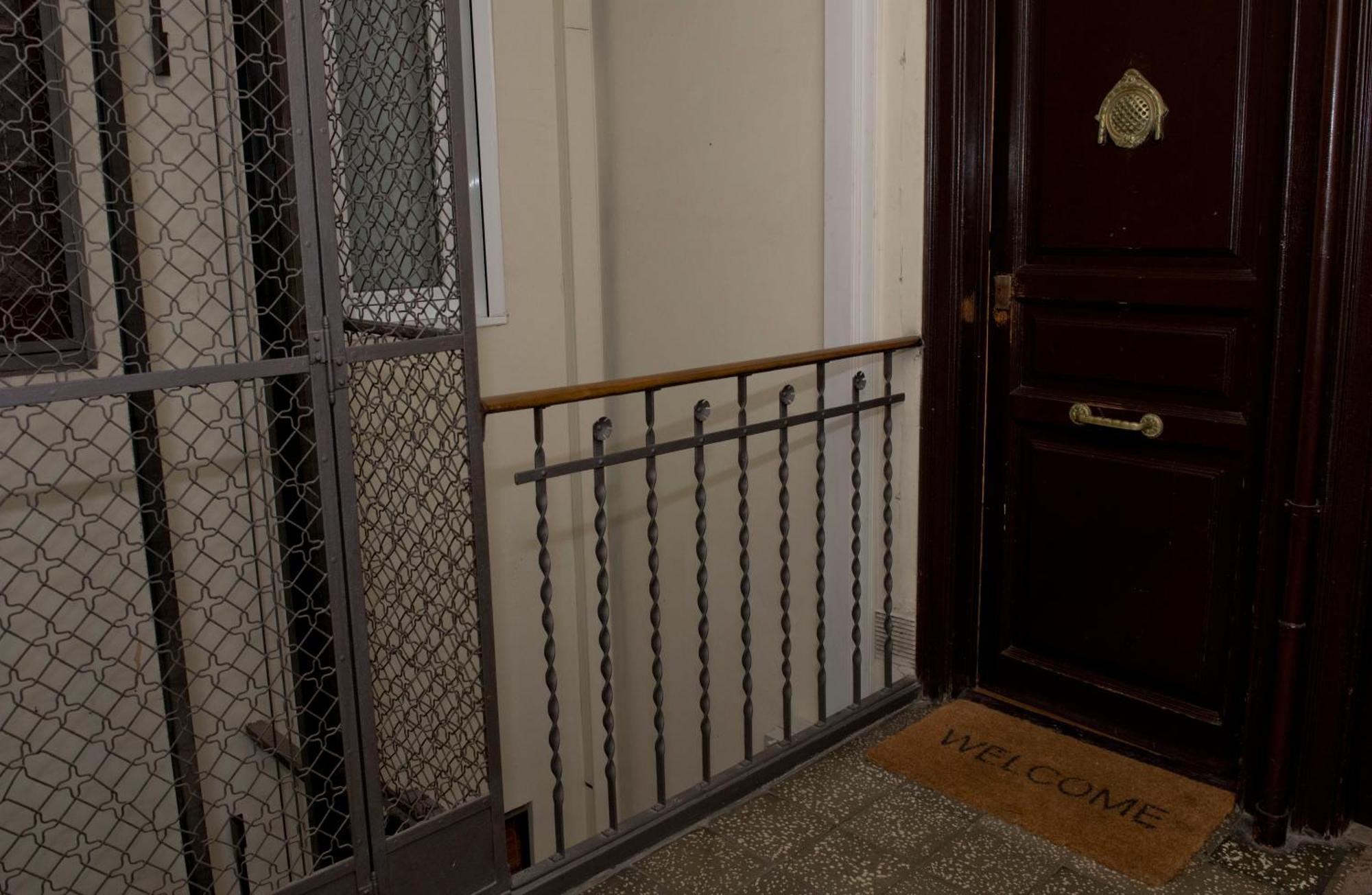 Apartamento Gaudi-Sant Pau Barcelona Eksteriør billede