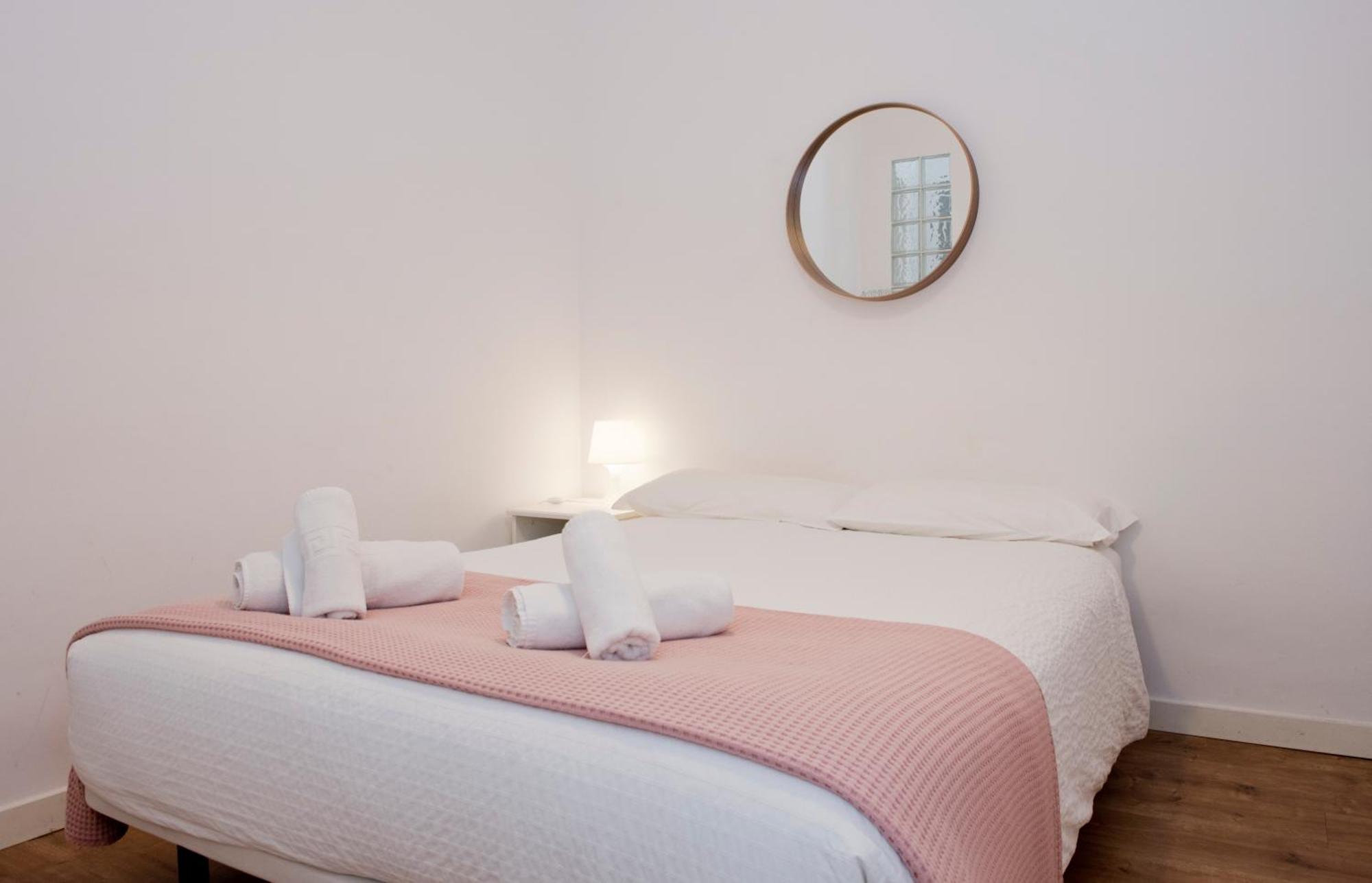 Apartamento Gaudi-Sant Pau Barcelona Eksteriør billede