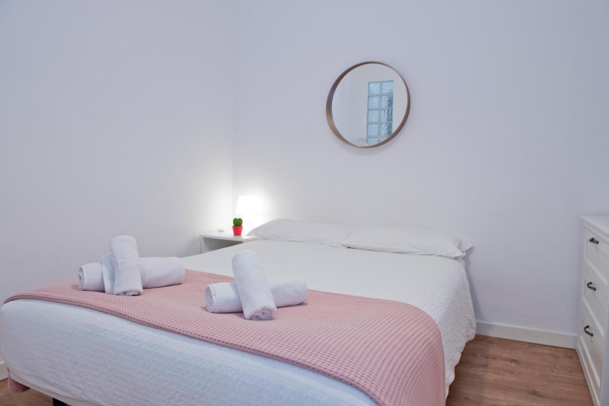 Apartamento Gaudi-Sant Pau Barcelona Eksteriør billede